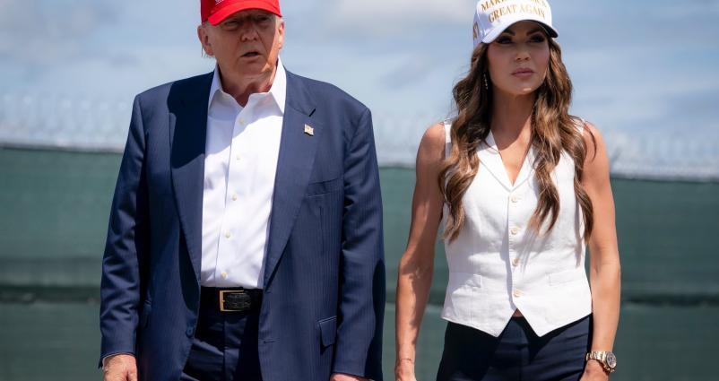 ट्रम्पले क्रिस्टी नोएमलाई बर्खास्त गरे